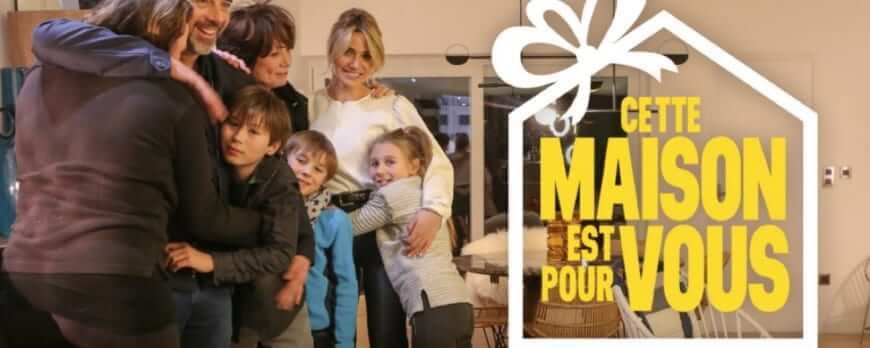 Famille réunie dans l'émission M6 « Cette maison est à vous », partenaire Plaid Addict