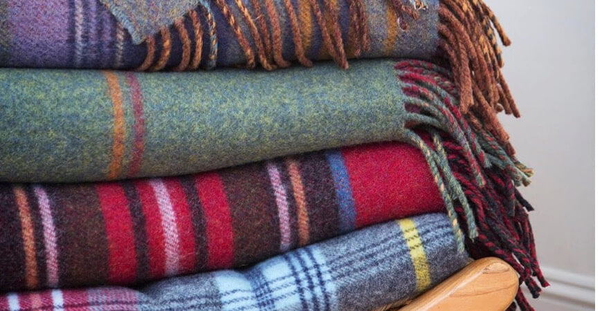 Plaids écossais tartans aux couleurs des clans