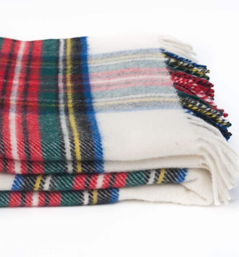 Plaid pure laine - détail texture douce pour canapé et chambre