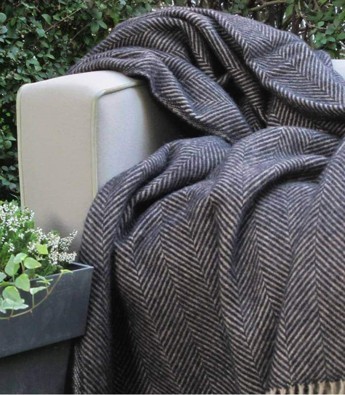 Plaid Laine Chevrons Vintage 150 x 183 cm, The Mill, confort haut de gamme