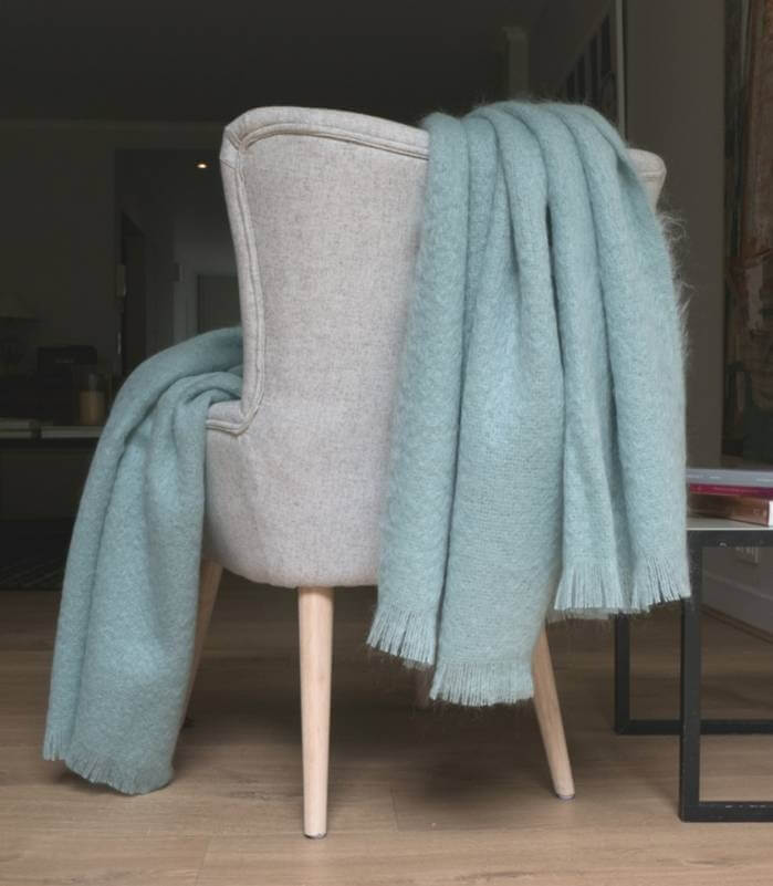 Plaid Mohair Vert d'Eau Luxe 140 x 180 cm, B at Home, tissé en Angleterre