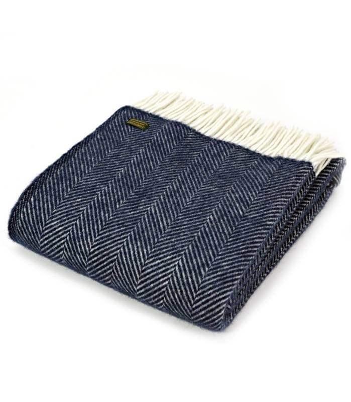 Plaid Laine Chevrons Marine - confort et douceur en pure laine