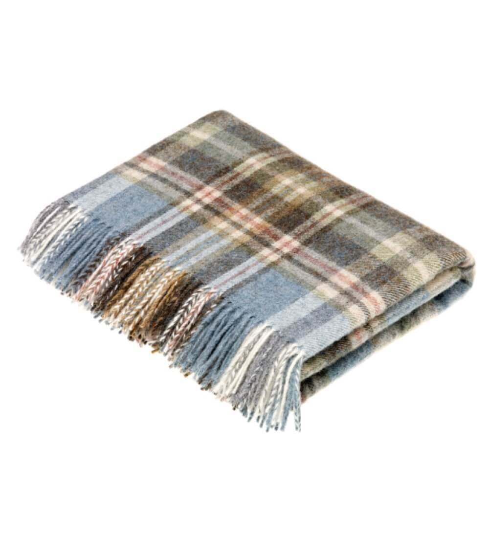Plaid Pure Laine Écossais Bleu Glen, B at Home, gros plan sur la matière