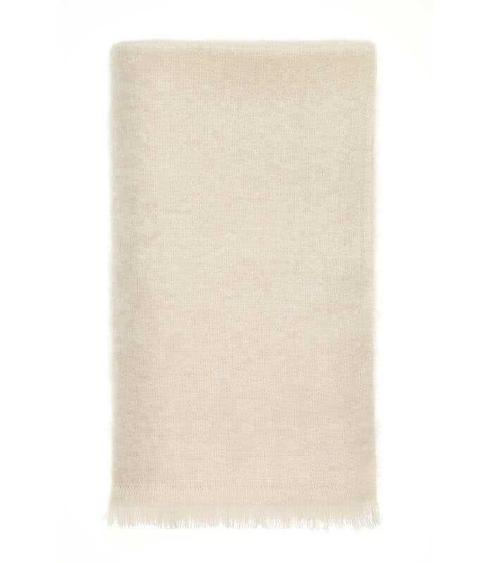 Plaid Mohair Blanc Cassé Naturel Luxe 140 x 180 cm, B at Home, mise en situation salon