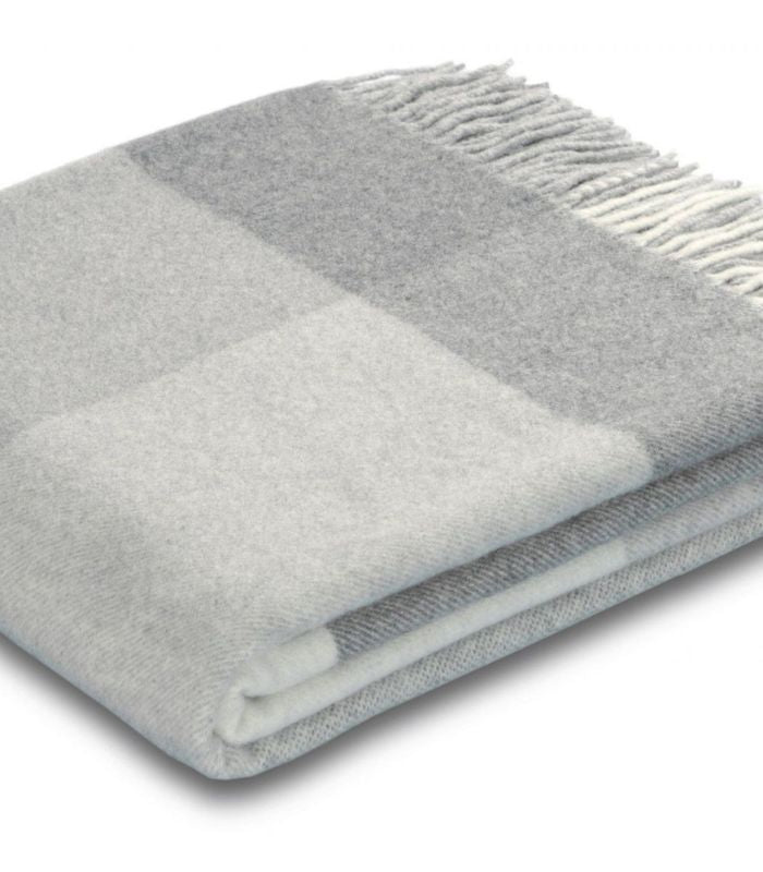 Plaid Cachemire à Carreaux Gris 130 x 170 cm - Collection VENICE, Plaid Addict, gros plan sur la matière