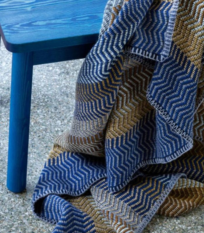 Plaid Pure Laine FRI Bleu et Brun 150 x 200 cm, Roros Tweed, confort haut de gamme
