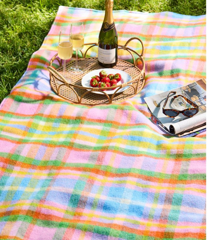 Plaid Pique Nique Laine Rainbow Check Coloré 137 x 170 cm, The Mill, tissé en Angleterre
