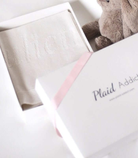 Plaid Bébé Luxe Sweet Dreams 100% Cachemire blanc cassé personnalisable