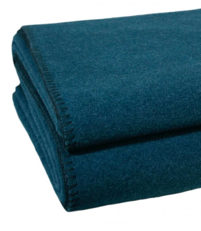 plaid bleu canard plaid polaire luxe bleu canard 160 x 200 cm plaid addict plaid bleu canard plaid polaire luxe bleu canard 160 x 200 cm plaid addict