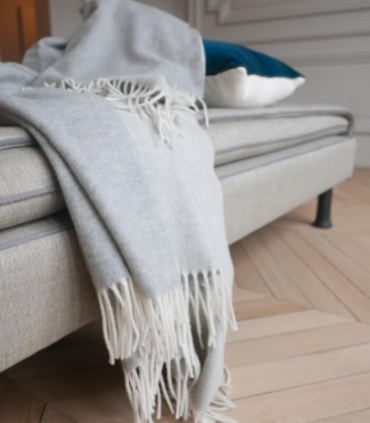 Plaid Cachemire Reversible Gris et Ecru - Collection VENICE 140 X 210 cm