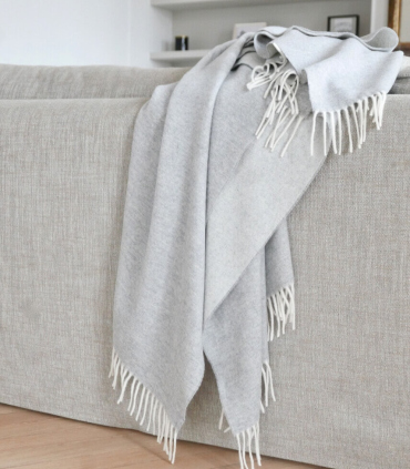 Plaid Cachemire Reversible Gris et Ecru - Collection VENICE 140 X 210 cm