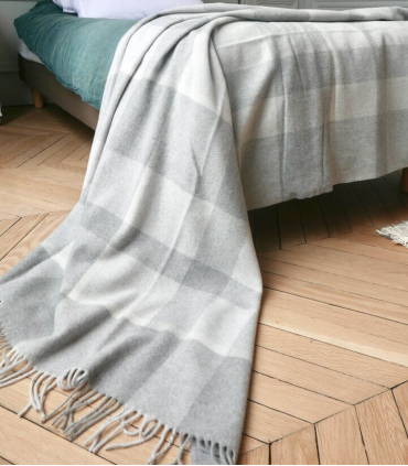 Plaid Cachemire Carreaux Gris et Ecru - Collection VENICE 140 X 210 cm