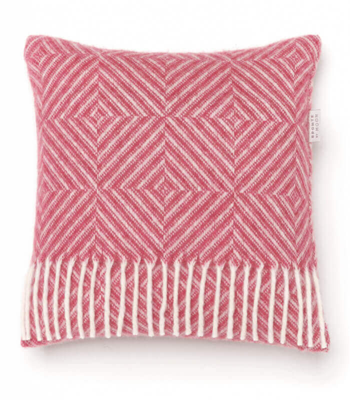 Coussin Bebe Rose X Cm Plaid Addict Vente En Ligne De Moins De 50