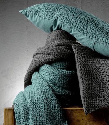 Jeté de canapé/ Couvre-lit 100% coton TANA Vert de Gris