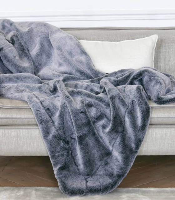 Couverture Fausse Fourrure Lapin - Plaid Doux Et Chaud - 230x230 Cm - Idéal Canapé, Lit, Décoration - Blanc Luxe