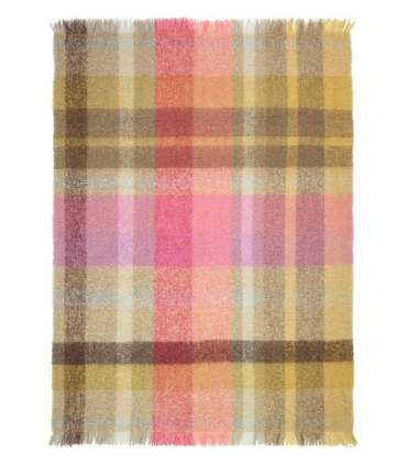 Plaid en Mohair à carreaux Roses et Bruns élégant présenté à plat