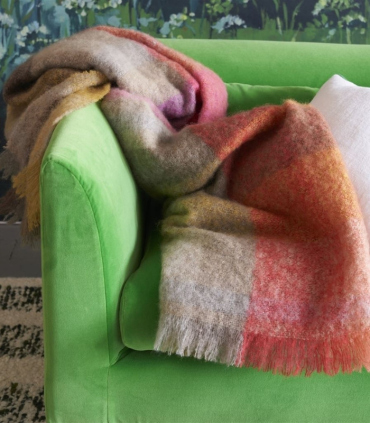 Plaid en Mohair Confortable mis en situation sur un canapé