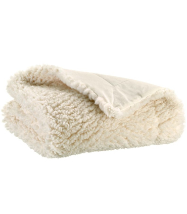 Plaid moelleux imitation mouton replié blanc cassé