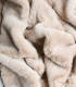 Plaid Fausse Fourrure Beige Chamonix 150 x 200 cm