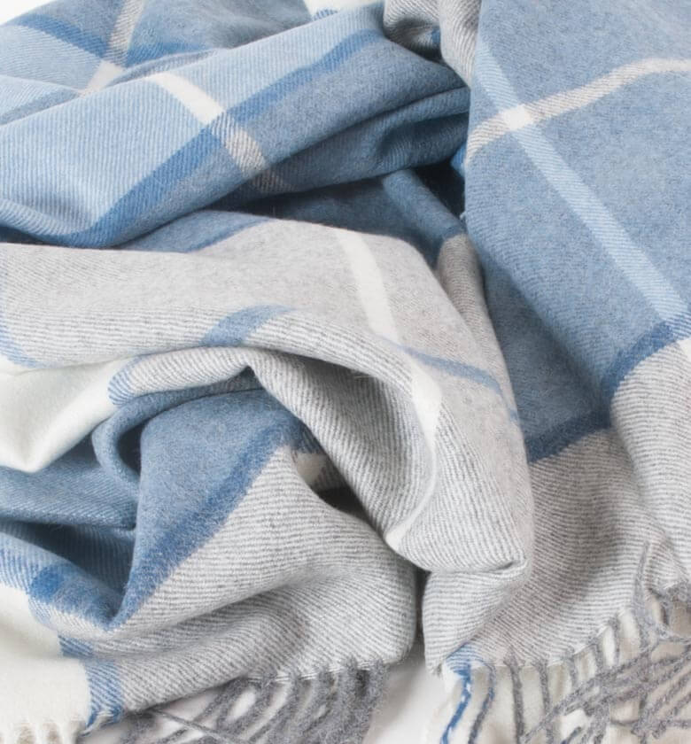 Plaid Laine Alpaga Luxe Hacienda Bleu - cadeau déco en baby alpaga tissé en Pérou