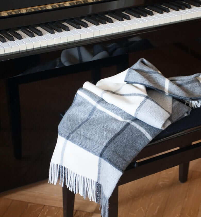 Plaid Laine Alpaga Luxe Hacienda Gris - cadeau déco en baby alpaga tissé en Pérou