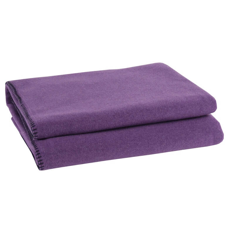 Plaid Polaire Luxe Aubergine - cadeau déco en Polaire tissé en Italie