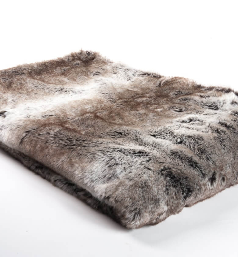 Plaid Fausse Fourrure LUXE Gris 130 x 180 cm, Plaid Addict, gros plan sur la matière