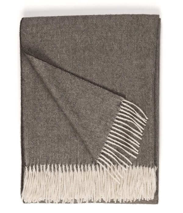 Plaid Laine Alpaga Luxe Chevrons Anthracite, Casa Paola, tissé en Pérou