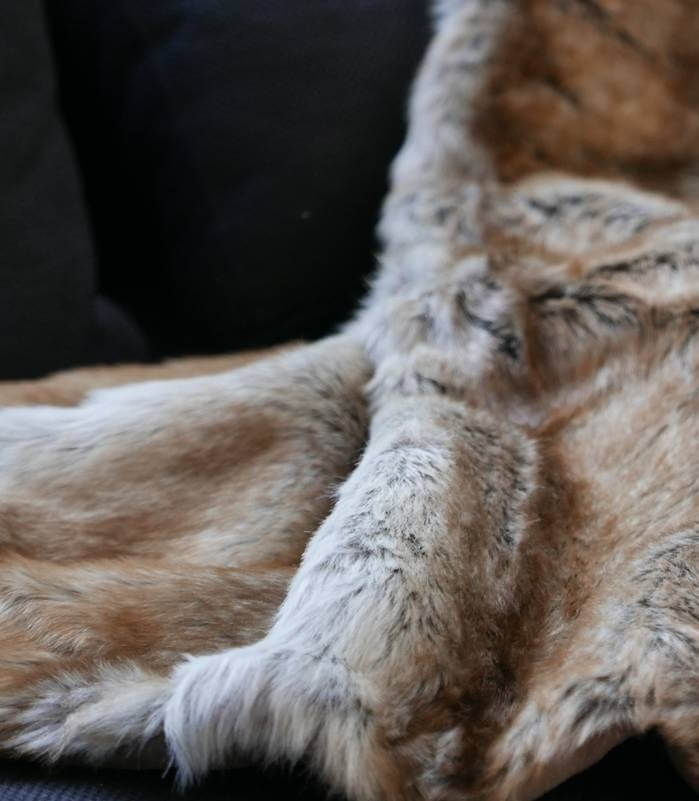 Plaid Fausse Fourrure Renard - confort et douceur en Fausse Fourrure