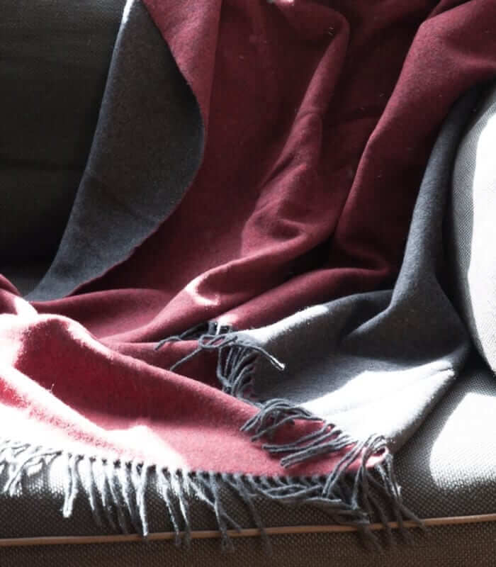 Plaid Cachemire Reversible Anthracite et Bordeaux, Plaid Addict