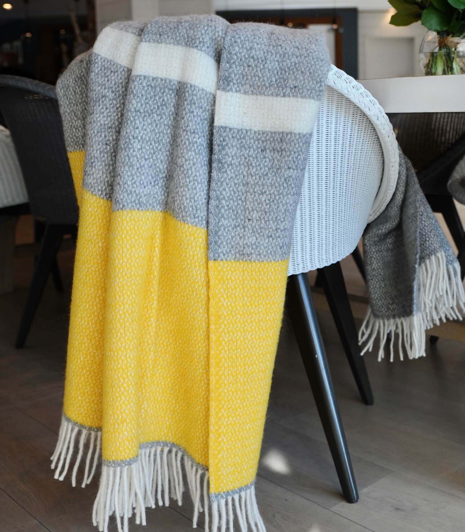 Plaid 100% Laine Jaune et Gris 150 x 183 cm, The Mill, tissé en Angleterre