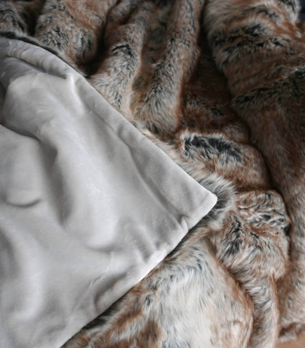 Plaid Fausse Fourrure Luxe Renard 150 x 200 cm, Plaid Addict, confort haut de gamme