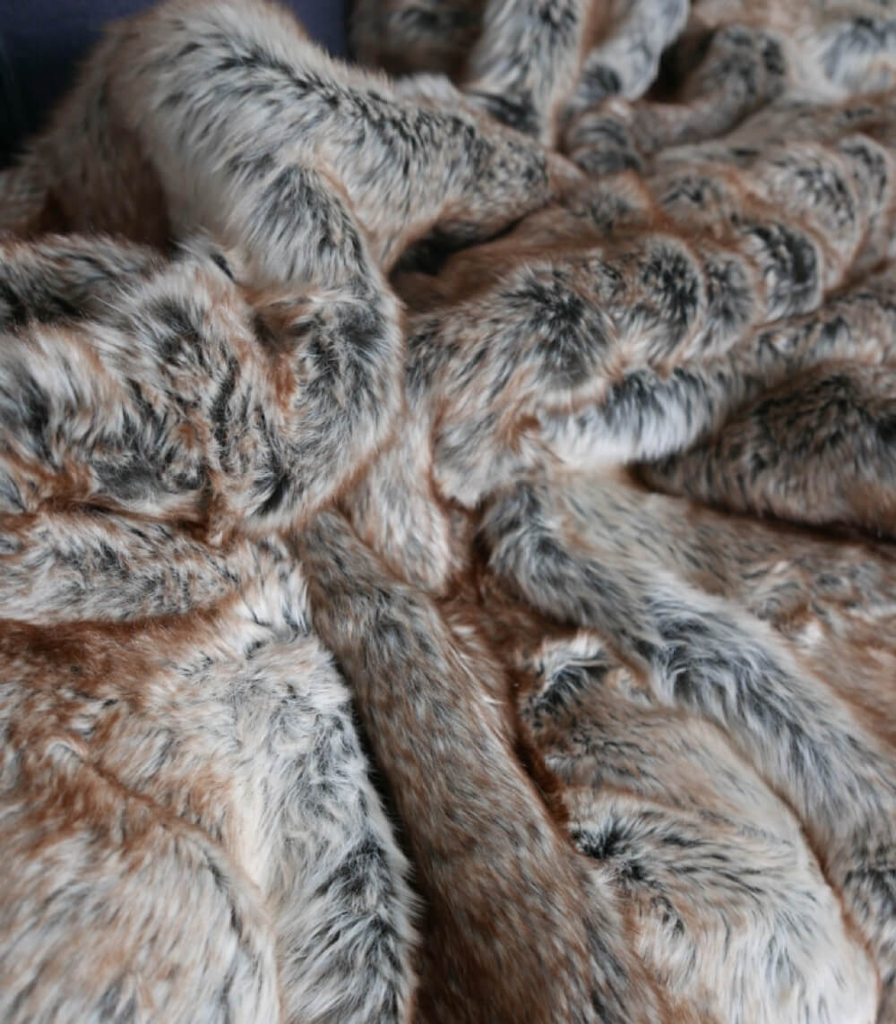 Plaid Fausse Fourrure Luxe Renard 150 x 200 cm, Plaid Addict, ambiance cocooning