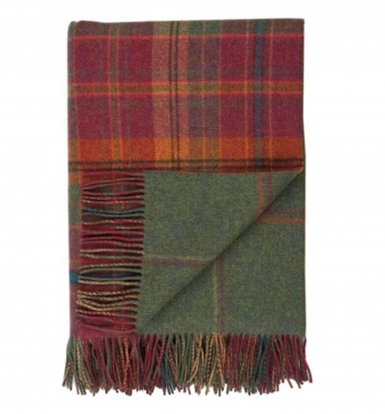 Plaid Pure Laine rouge - détail texture douce pour canapé et chambre
