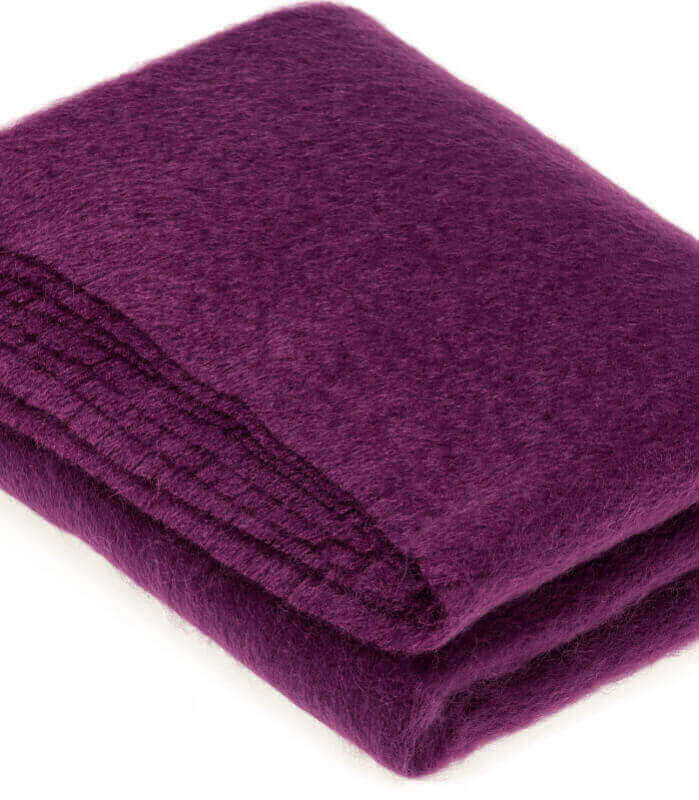 Plaid Mohair Violet Luxe - en Mohair - tissé en Angleterre offre un confort incomparable