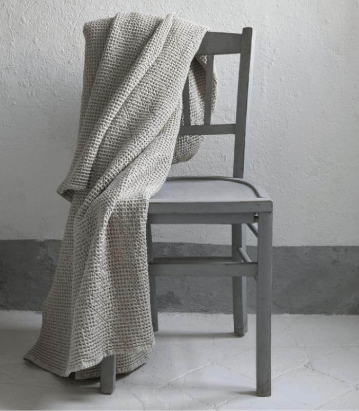 Jeté de canapé/Couvre-lit 100% coton MAIA Lin, Vivaraise, gros plan sur la matière