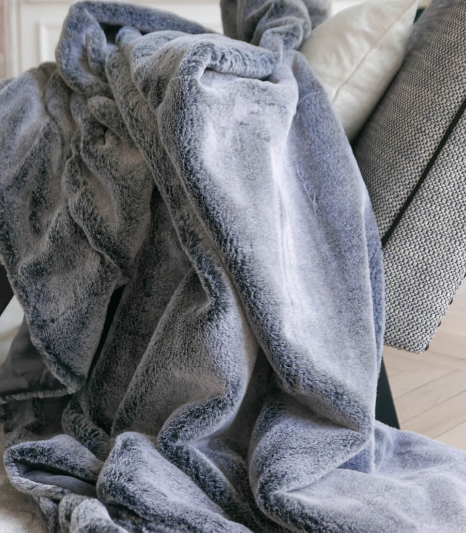 Plaid Fausse Fourrure Gris 140 x 180 cm, Plaid Addict, confort haut de gamme