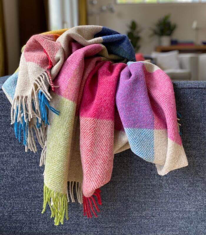 Plaid Laine Carreaux Multicolore Beige 140 x 185 cm, B at Home, ambiance cocooning
