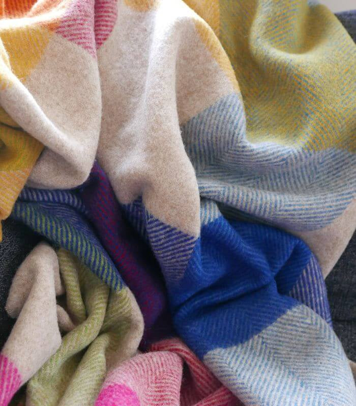 Plaid Laine Carreaux Multicolore Beige 140 x 185 cm, B at Home, idée cadeau déco
