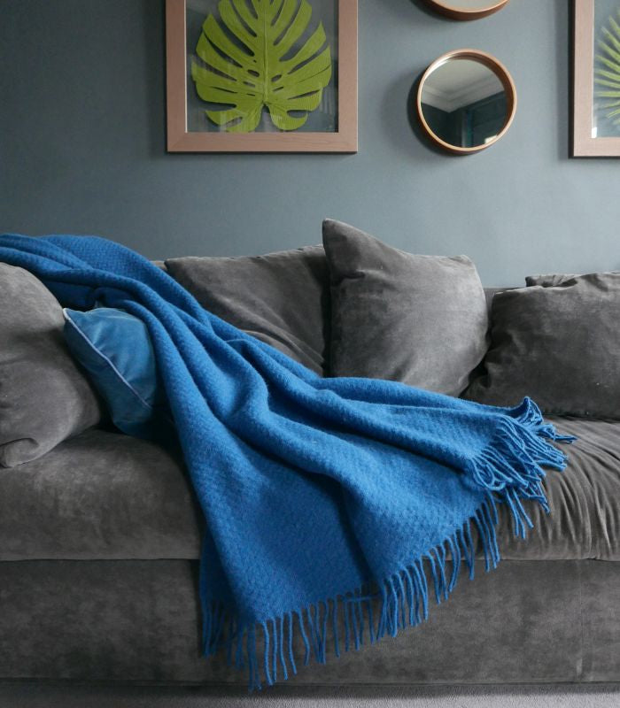 Plaid Pure Laine Bleu Wafer 150 x 183 cm, Plaid Addict, gros plan sur la matière