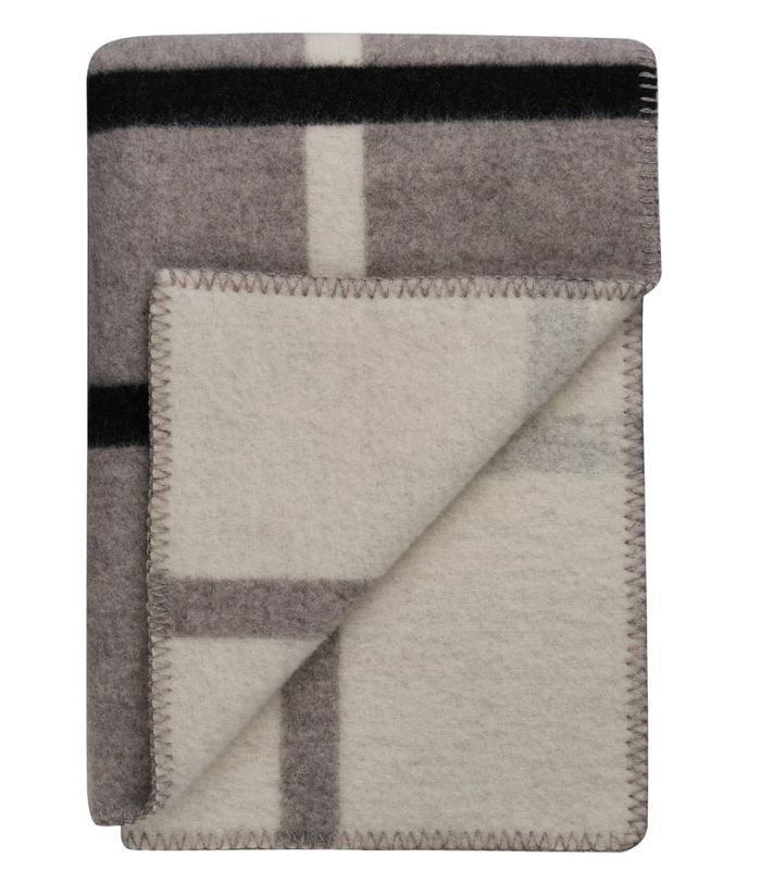 Plaid Pure Laine Design Knut Gris 135 x 200 cm, Roros Tweed, tissé en Norvège