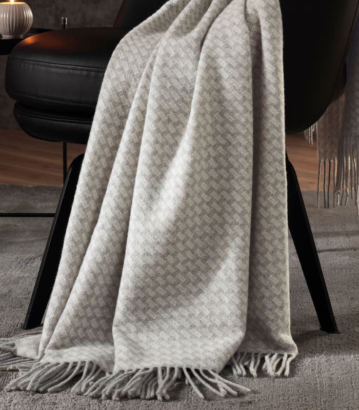 Plaid Cachemire Gris Clair 130 x 170 cm - Collection CORTINA, Plaid Addict