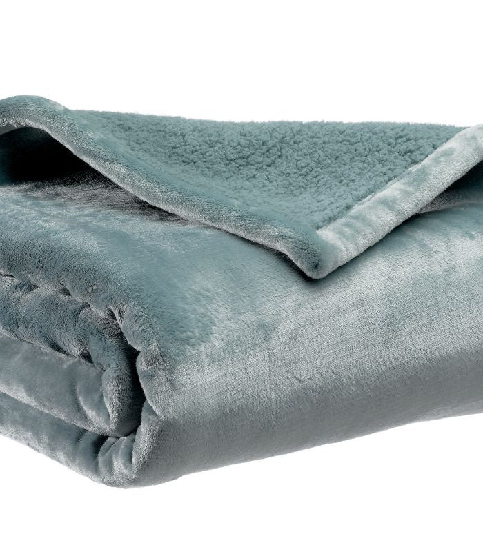 Plaid Cocooning Effet Mouton Bleu Alizée, Vivaraise