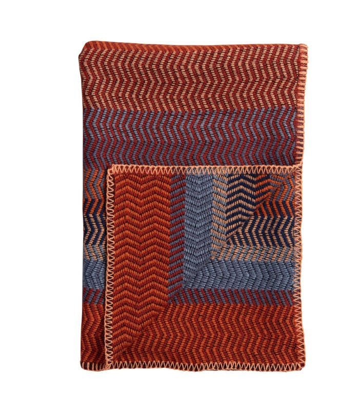 Plaid Pure Laine FRI Rouge et Bleu 150 x 200 cm, Roros Tweed, tissé en Norvège