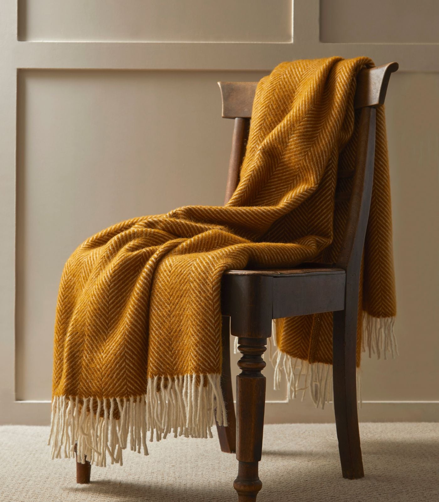 Plaid Laine Jaune Moutarde 150 x 183 cm, The Mill, tissé en Angleterre