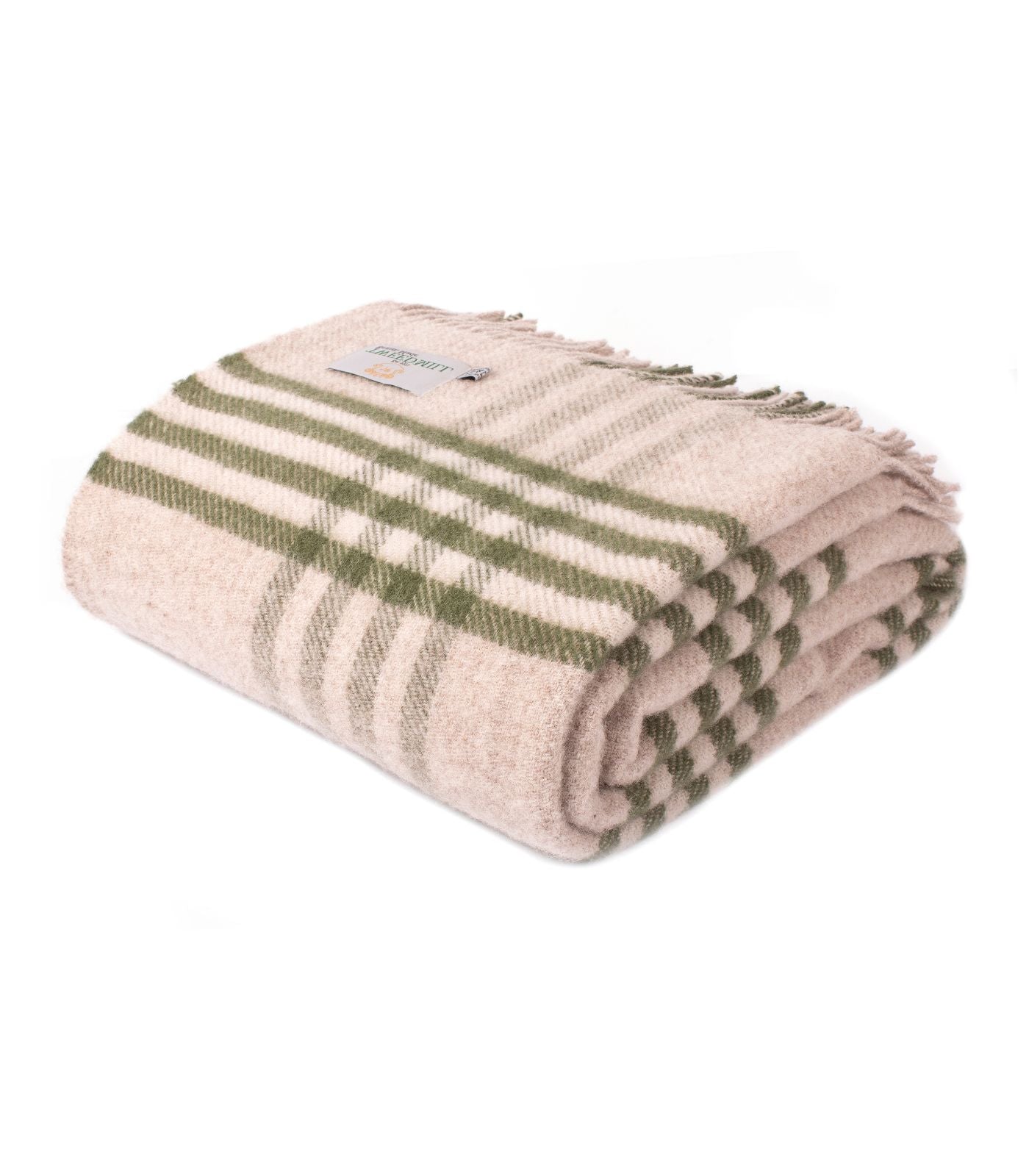Plaid Laine Carreaux Vert et Beige 150 x 240cm - Collection Aspen, The Mill, drapé sur un canapé