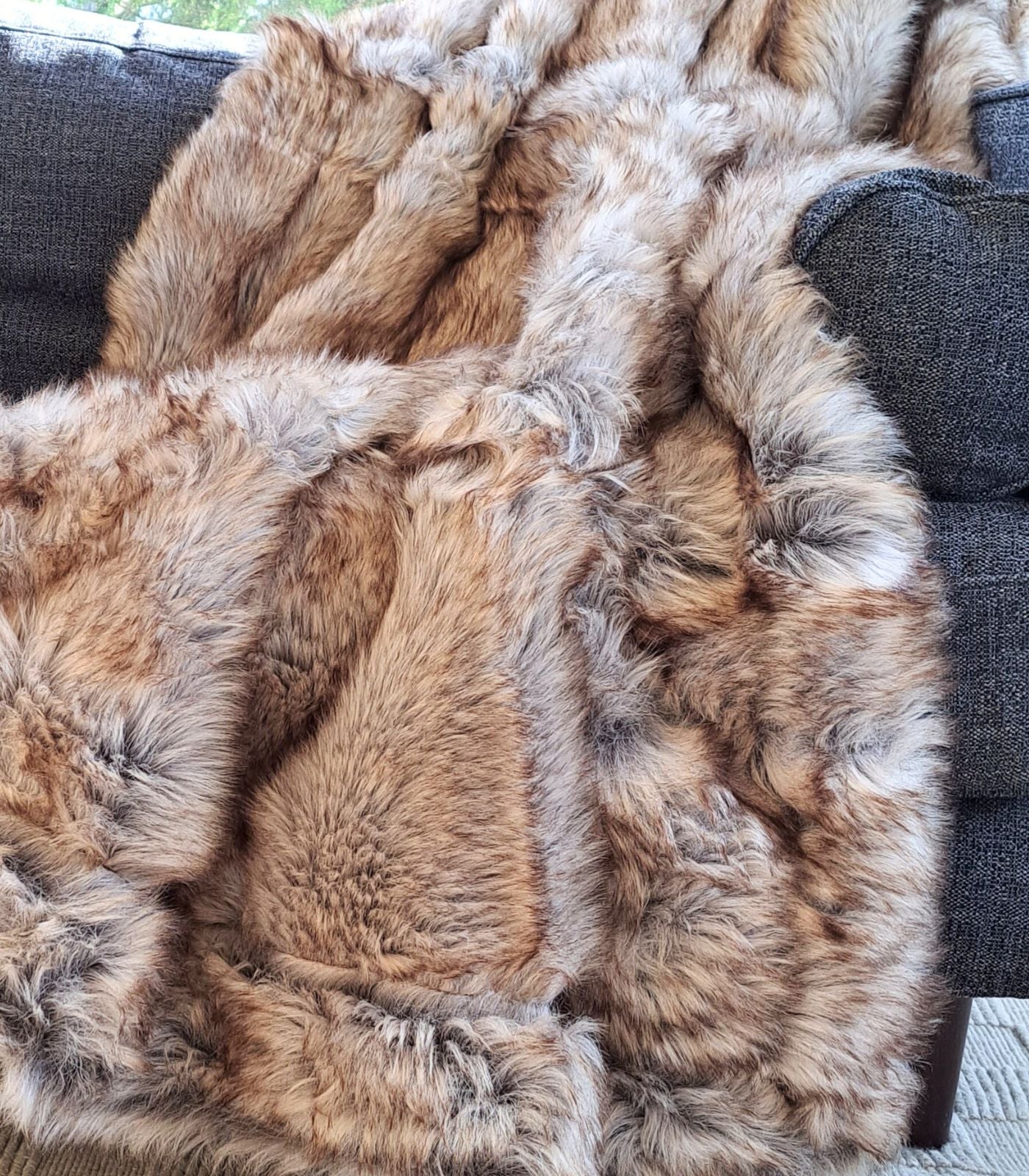 Plaid Fausse Fourrure Oslo Taupe 130 x 170cm, Plaid Addict