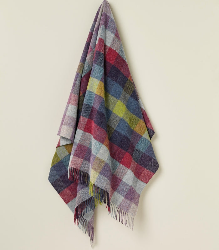 Plaid Laine Carreaux Moorland 140 x 185 cm, B at Home, gros plan sur la matière