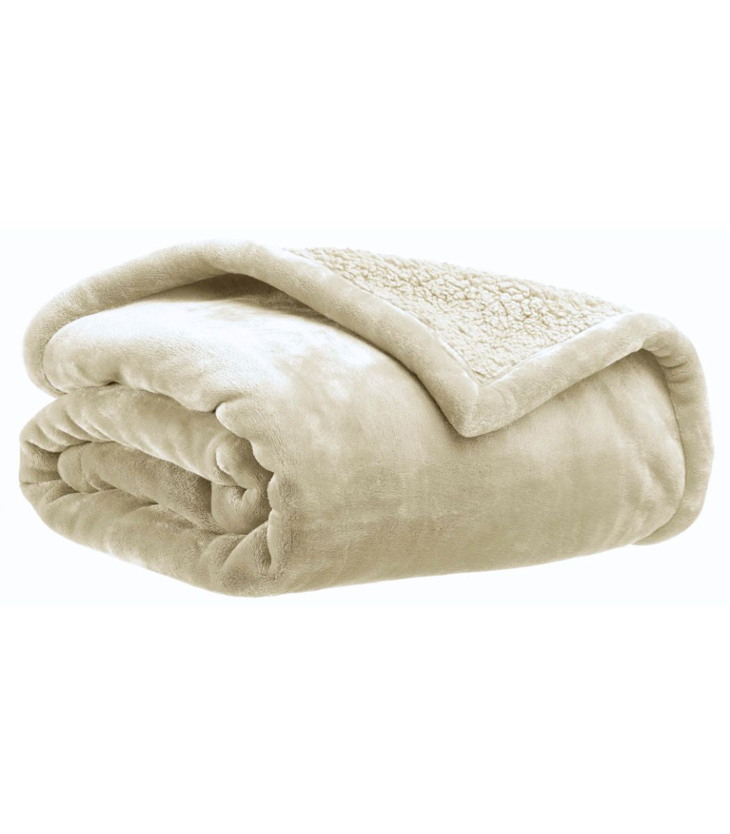 Plaid Cocooning Effet Mouton Beige Lin, Vivaraise, gros plan sur la matière